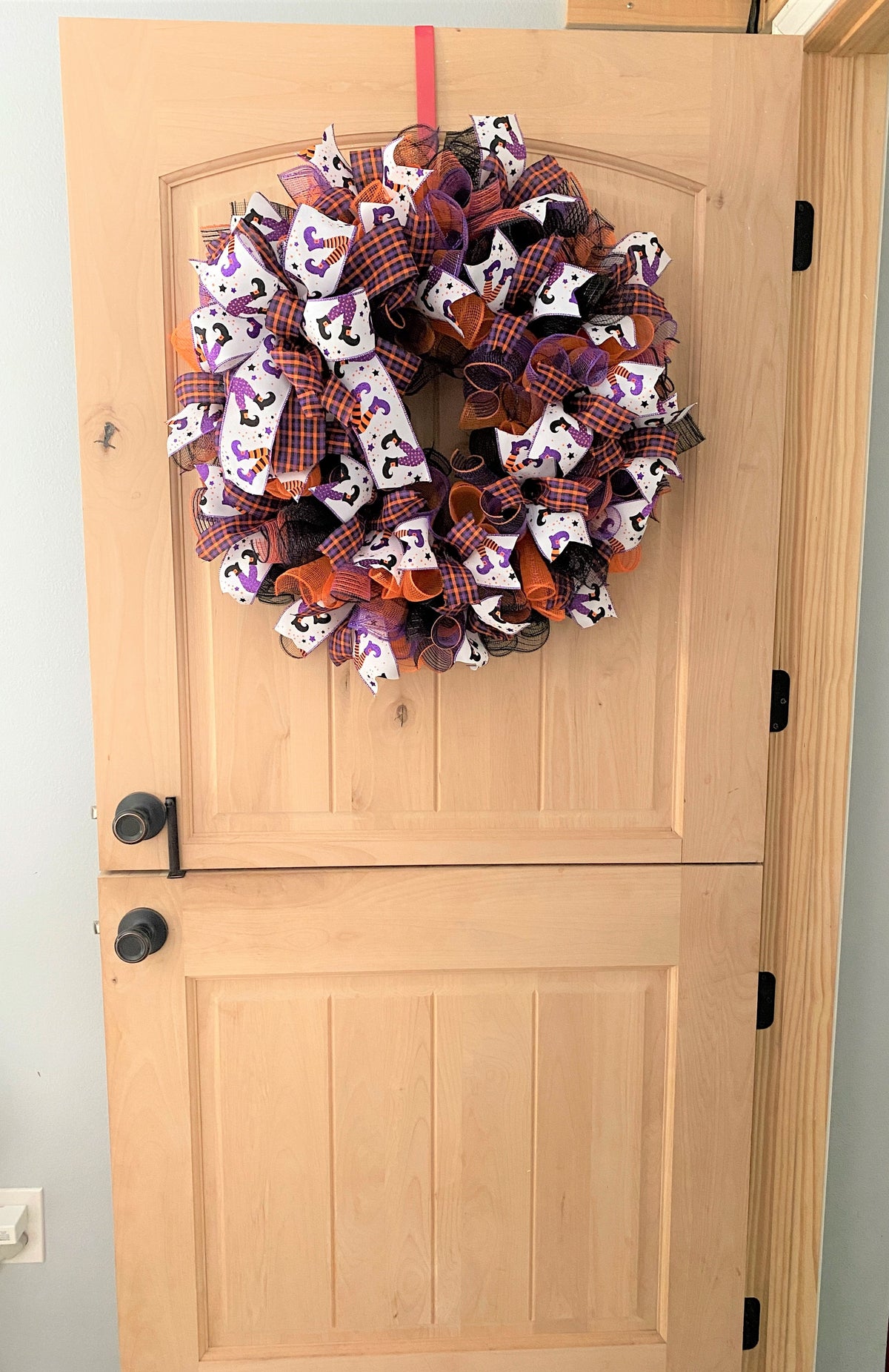 Halloween, Witchy Glitter Legs, Halloween Plaid, Deco Mesh Wreath
