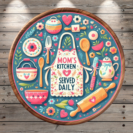 Mom’s Kitchen | Love Served Daily | Round Lightweight Metal Wreath Sign | Farmhouse Apron Kitchen Collage | Retro | No Holes In Sign
