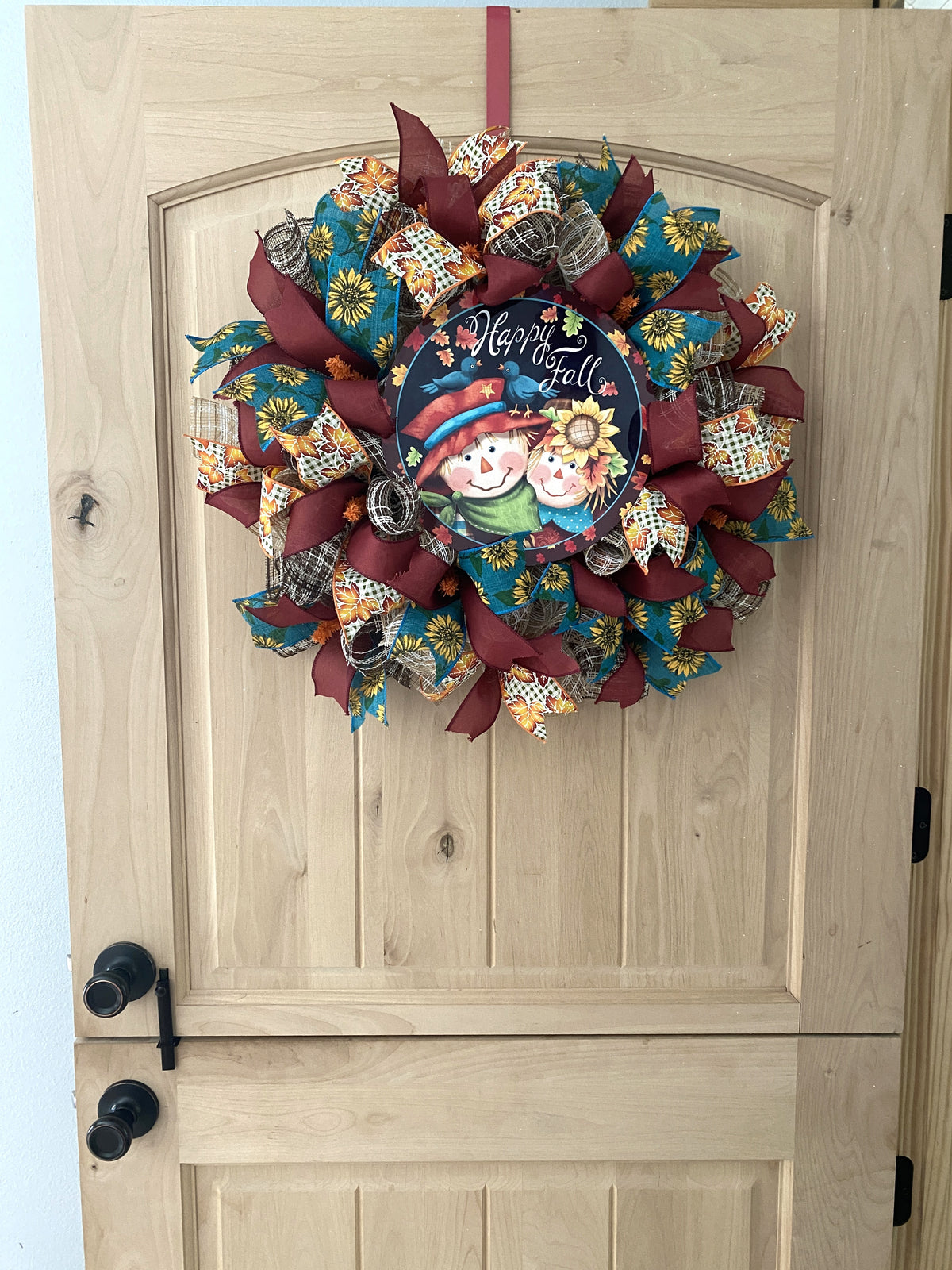 Scarecrow Couple, Happy Fall, Autumn, Fall Leaves, Sunflowers, Deco Mesh, Wired Ribbon, Seasonal Wreath