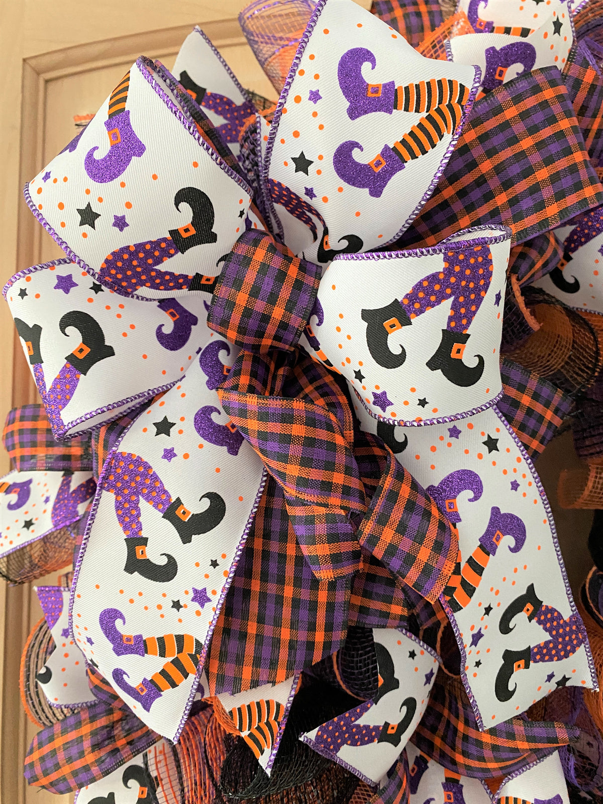 Halloween, Witchy Glitter Legs, Halloween Plaid, Deco Mesh Wreath