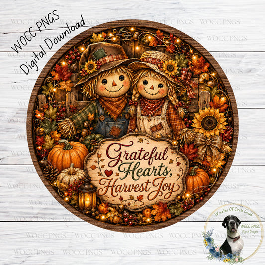 The image is a decorative wreath with two scarecrow dolls, a sign that says "Grateful Hearts, Harvest Joy", and various fall-themed elements such as pumpkins, sunflowers, and leaves.