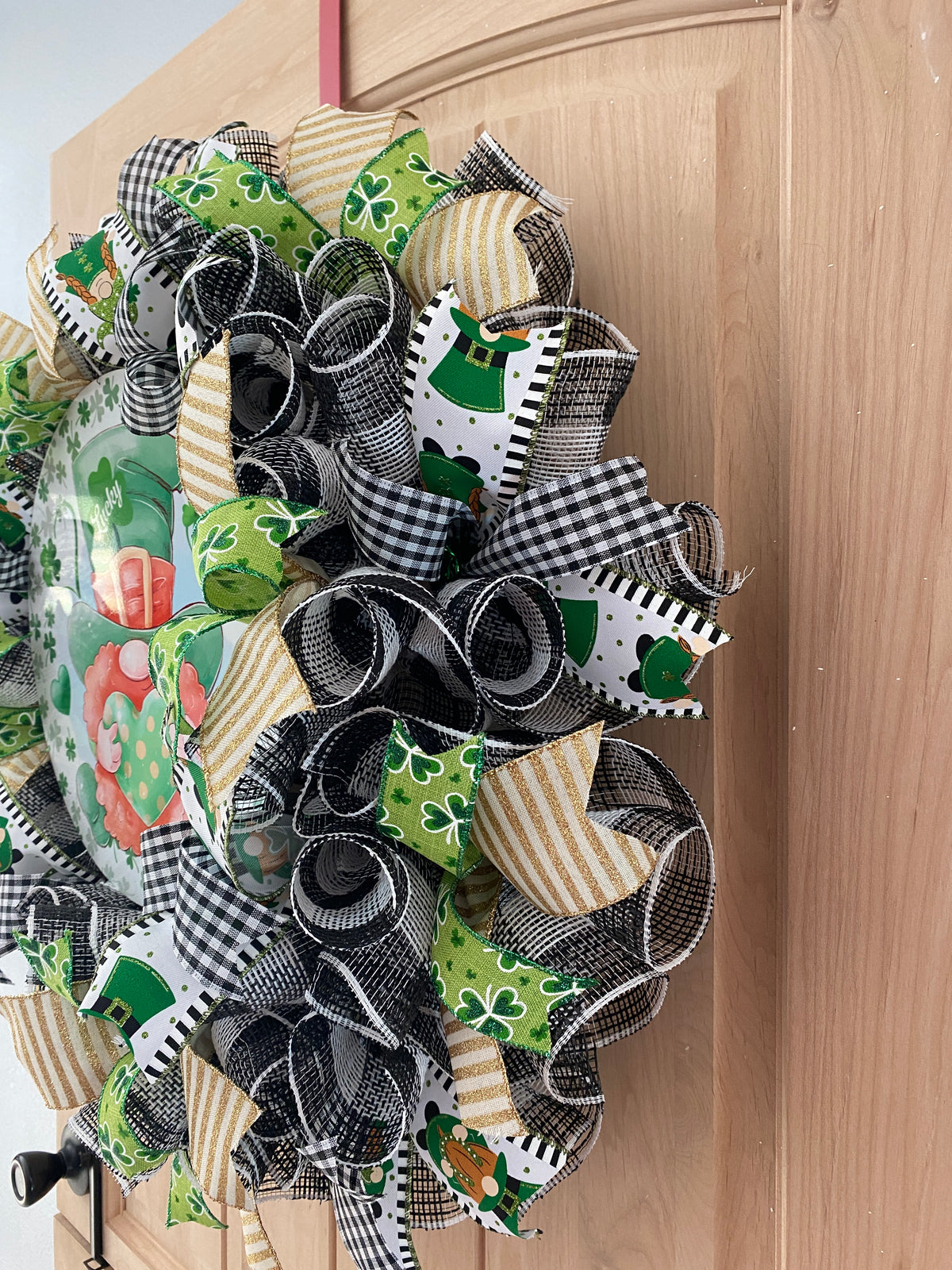 St. Patrick's Day, Wreath, Gnome, Lucky, Leprechaun, Shamrocks, Hearts, Glitter, Green, Gold, White, Black, Wired Ribbons, Large Size
