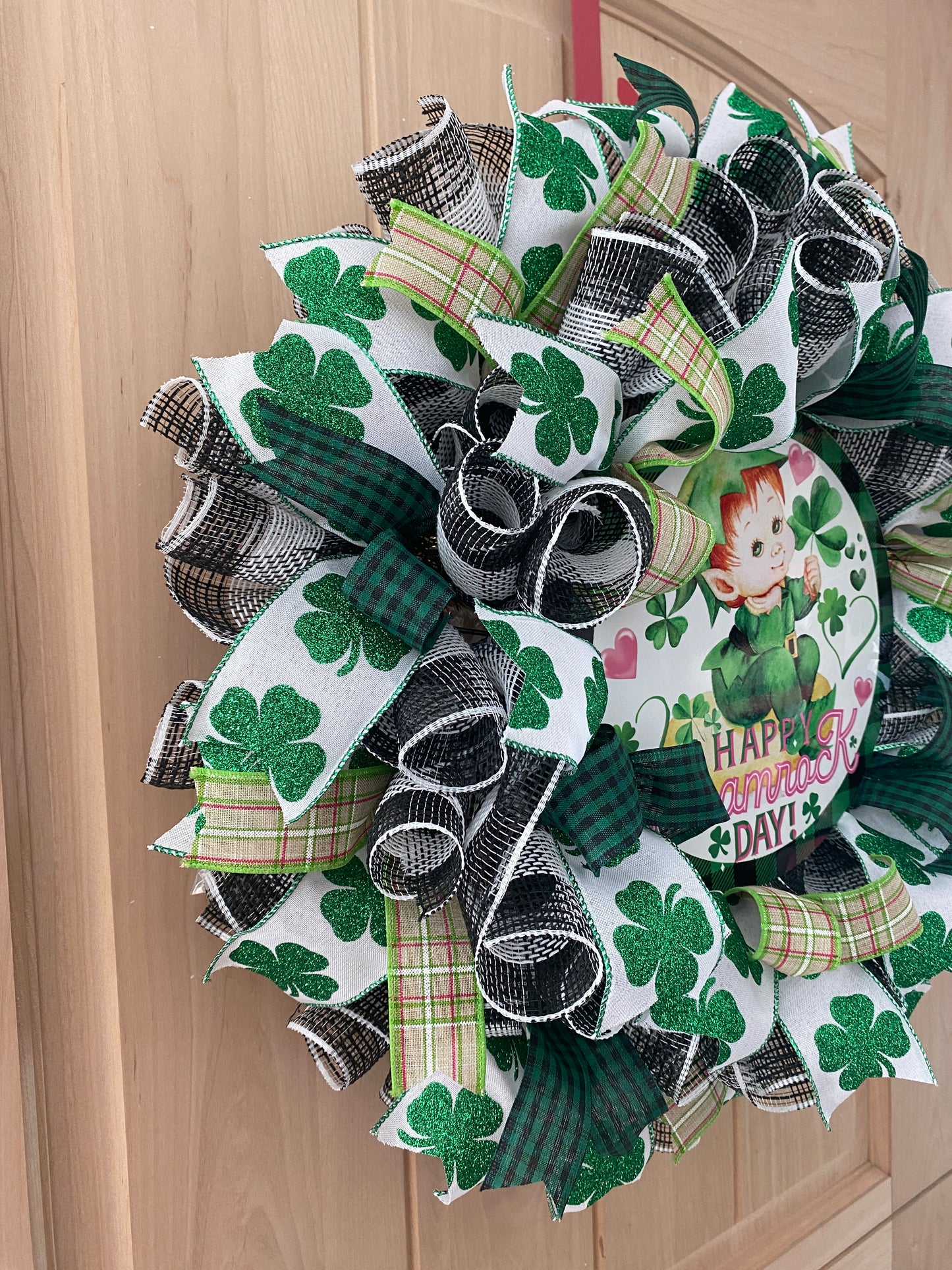 St. Patrick's Day, Wreath, Leprechaun, Shamrocks, Hearts, Happy Shamrock Day, Glitter, Green, White, Black, Pink, Wired Ribbons, Medium Size