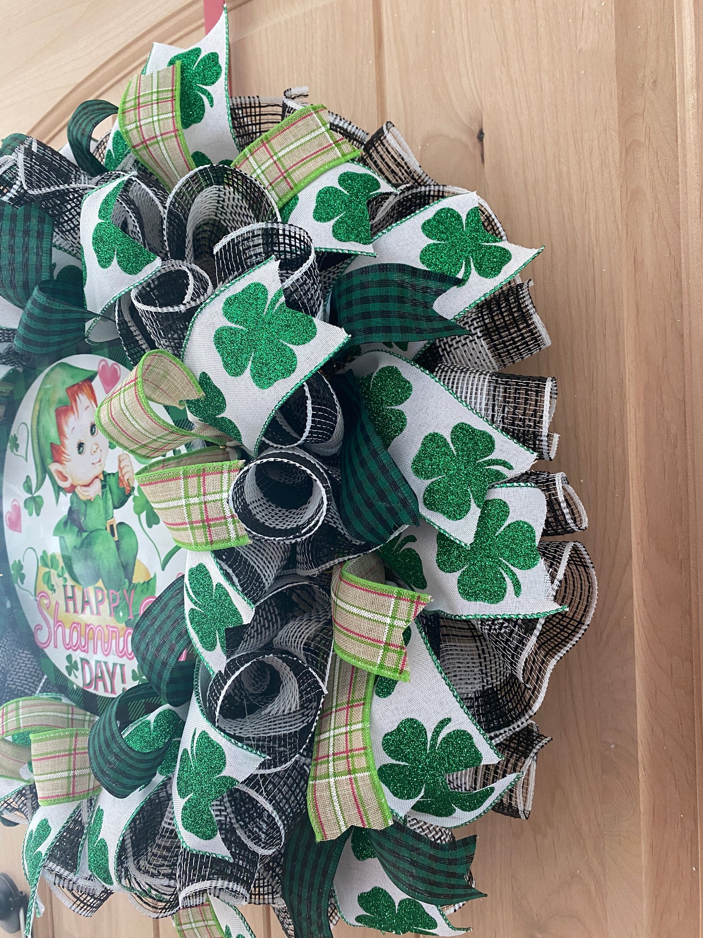 St. Patrick's Day, Wreath, Leprechaun, Shamrocks, Hearts, Happy Shamrock Day, Glitter, Green, White, Black, Pink, Wired Ribbons, Medium Size