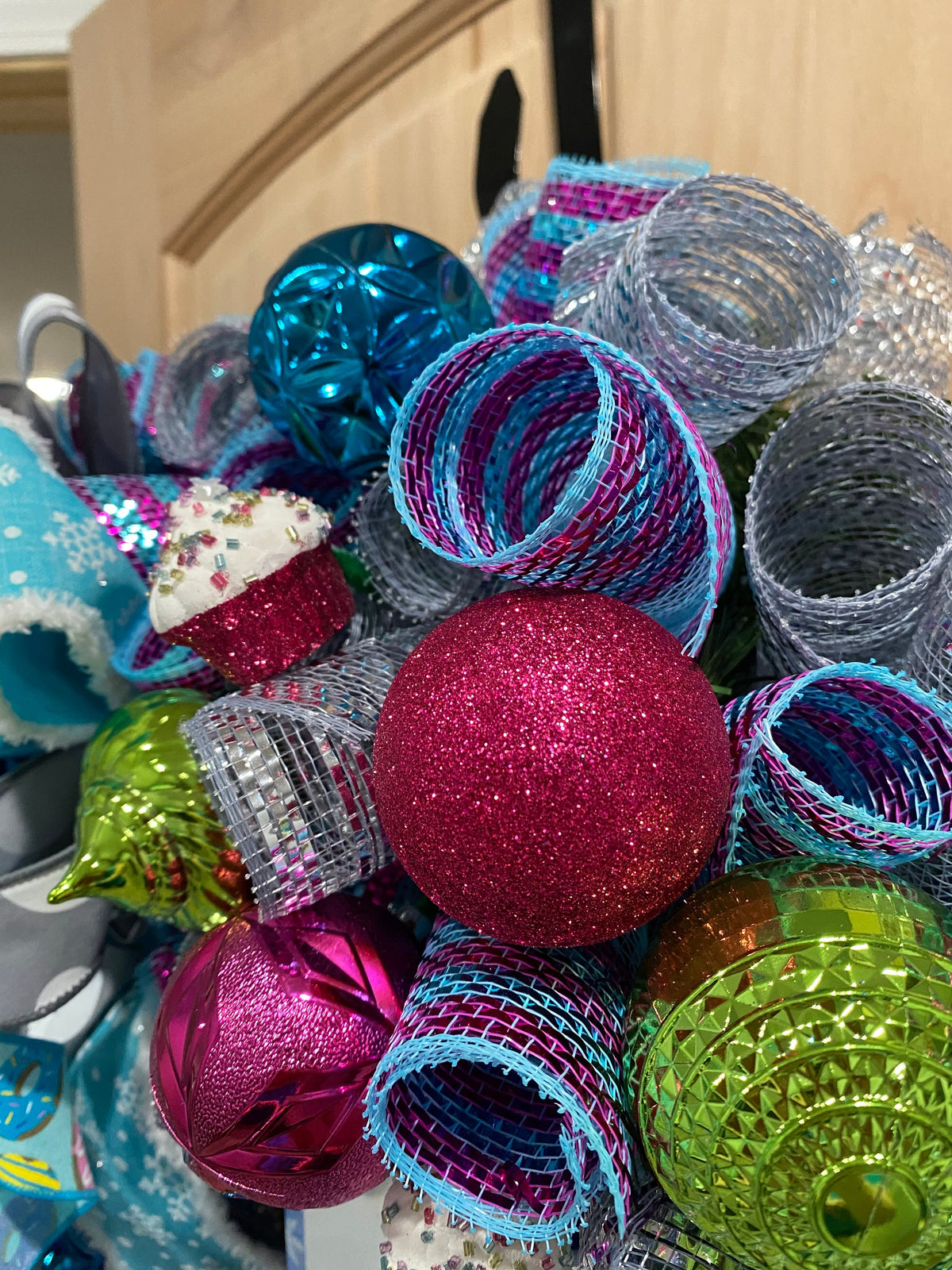Hippo Christmas Wreath, I want a Hippopotamus for Christmas, Blue, Gray, Pink, Green, Purple, Yellow and White, 26" X 26"