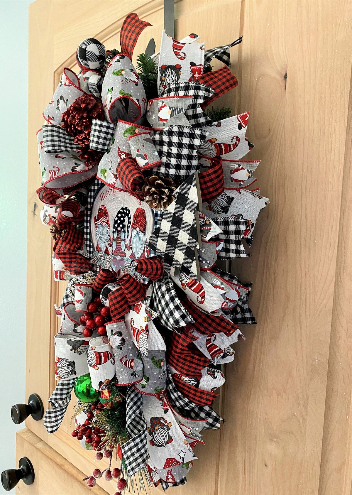 Gnome Door Swag, Merry Christmas, Black, and White Buffalo Plaid, Ribbon, and Evergreen Teardrop Swag.